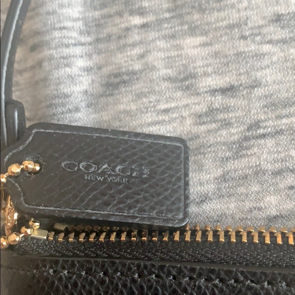 coach wristlet/ wallet - Picture 3 of 3